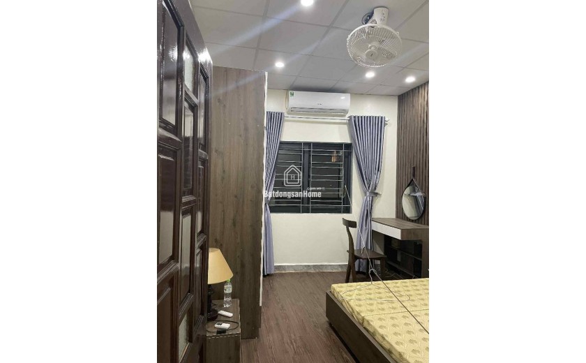 Bán nhà Hồ Tùng Mậu – mặt tiền siêu rộng – 30m ra phố – một nhà ra ô tô – sát nhà ga tầu điện – giá nhỉnh 9 tỷ